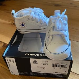 Converse crib shoe